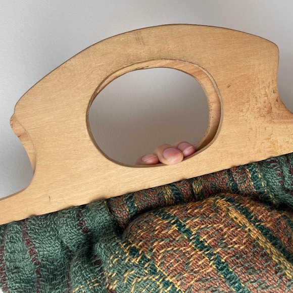 70’s vintage wooden handle handbag / crafting bag - Picture 8 of 10